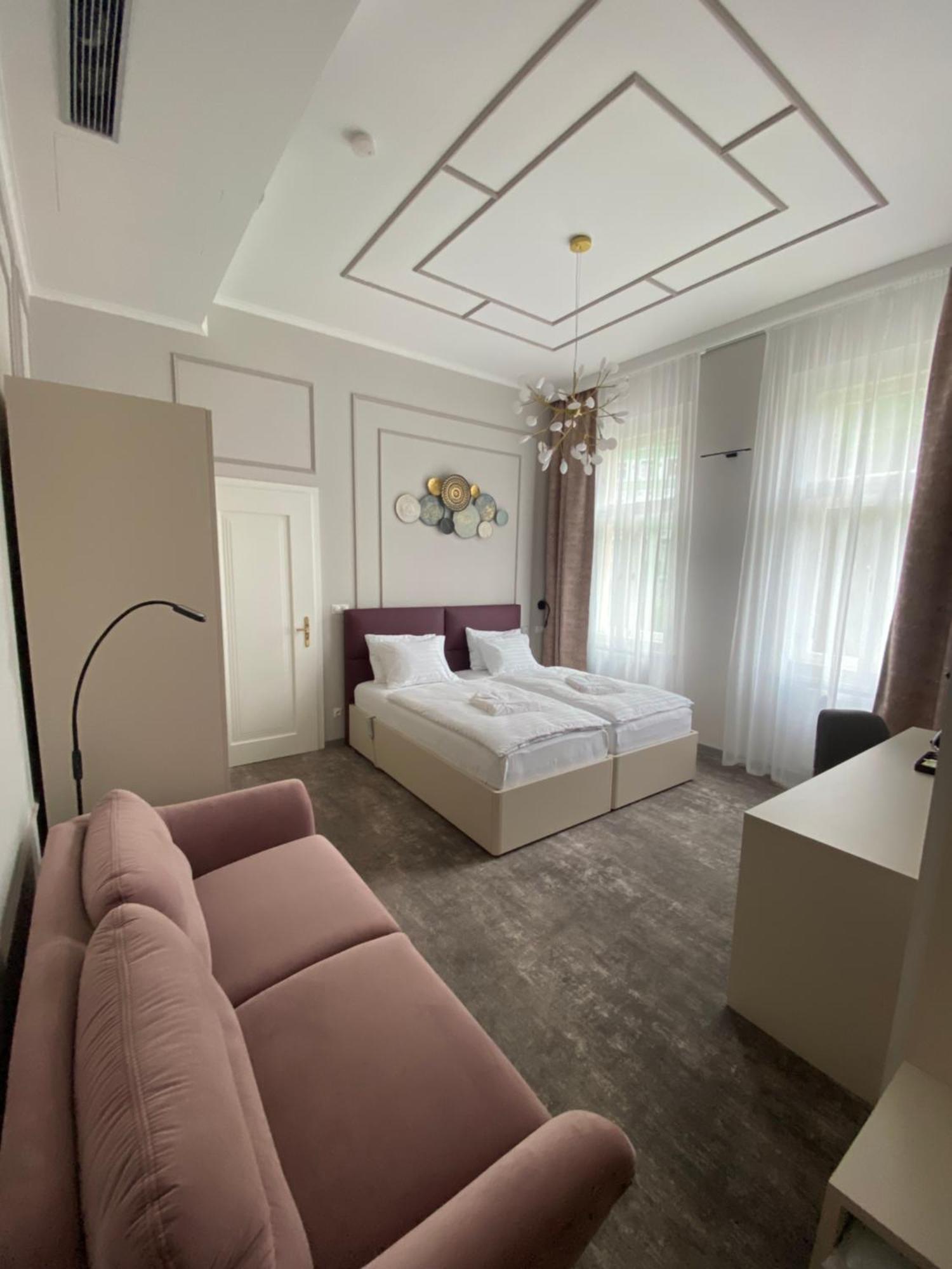 Boutique Hotel Ambiente ****+ Karlovy Vary Exteriér fotografie