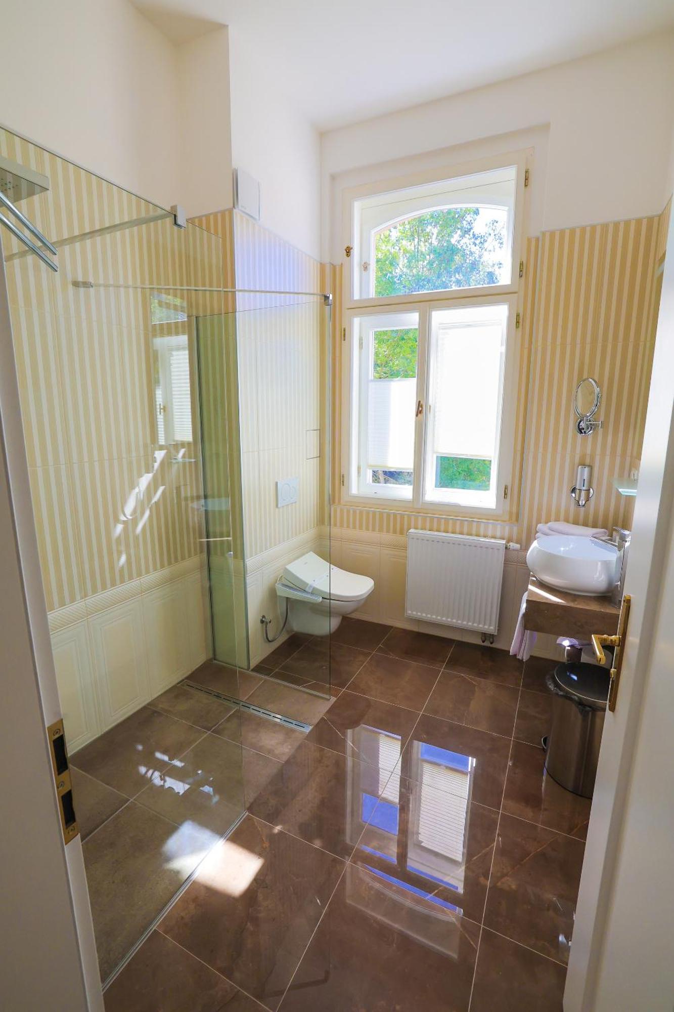 Boutique Hotel Ambiente ****+ Karlovy Vary Exteriér fotografie