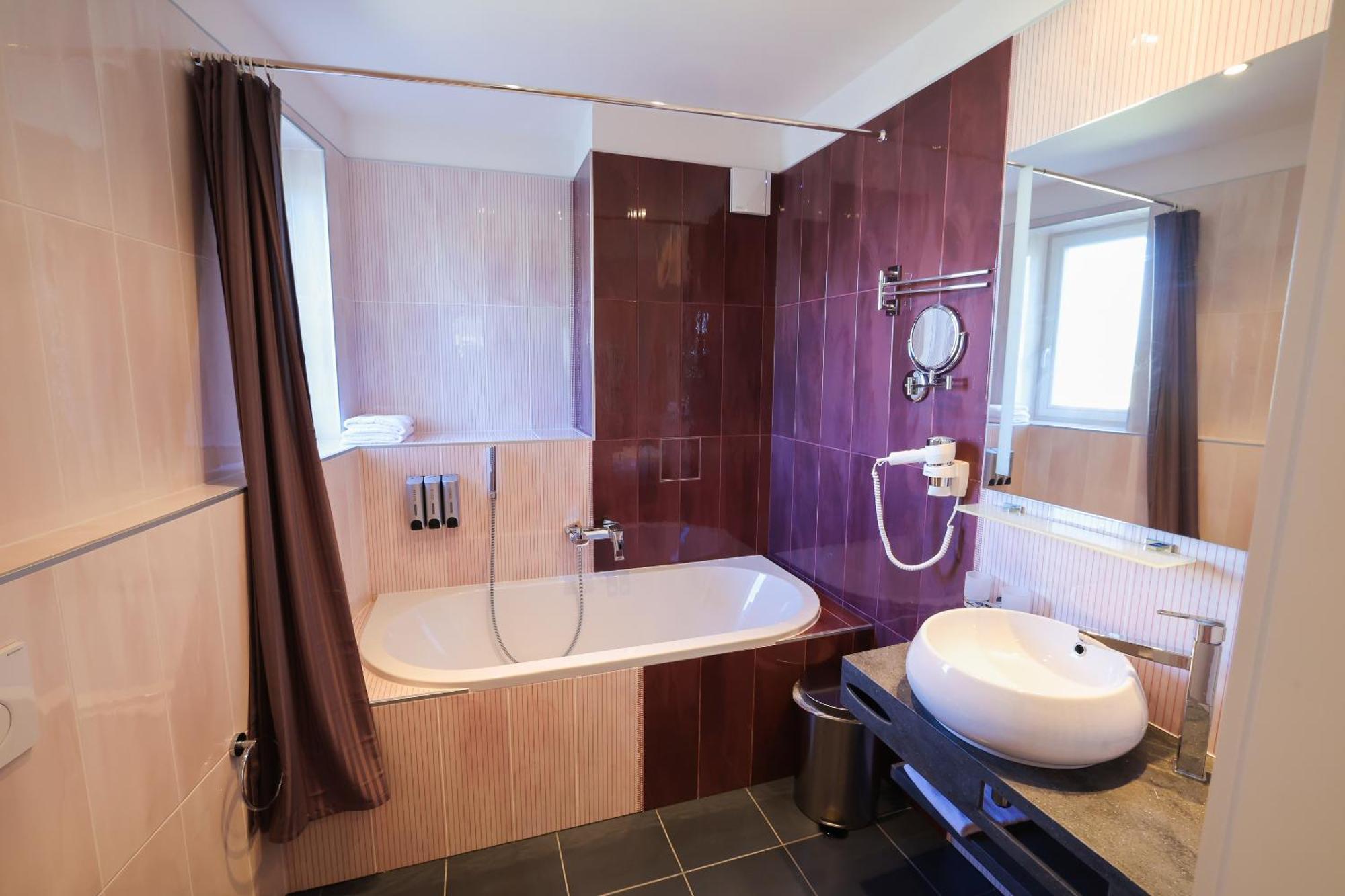 Boutique Hotel Ambiente ****+ Karlovy Vary Exteriér fotografie
