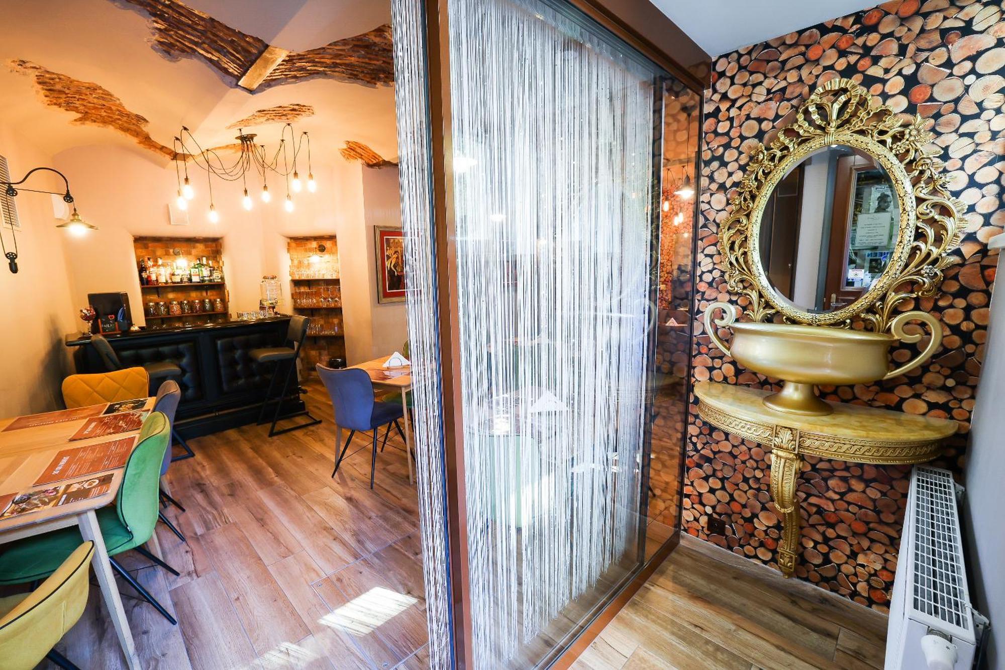 Boutique Hotel Ambiente ****+ Karlovy Vary Exteriér fotografie