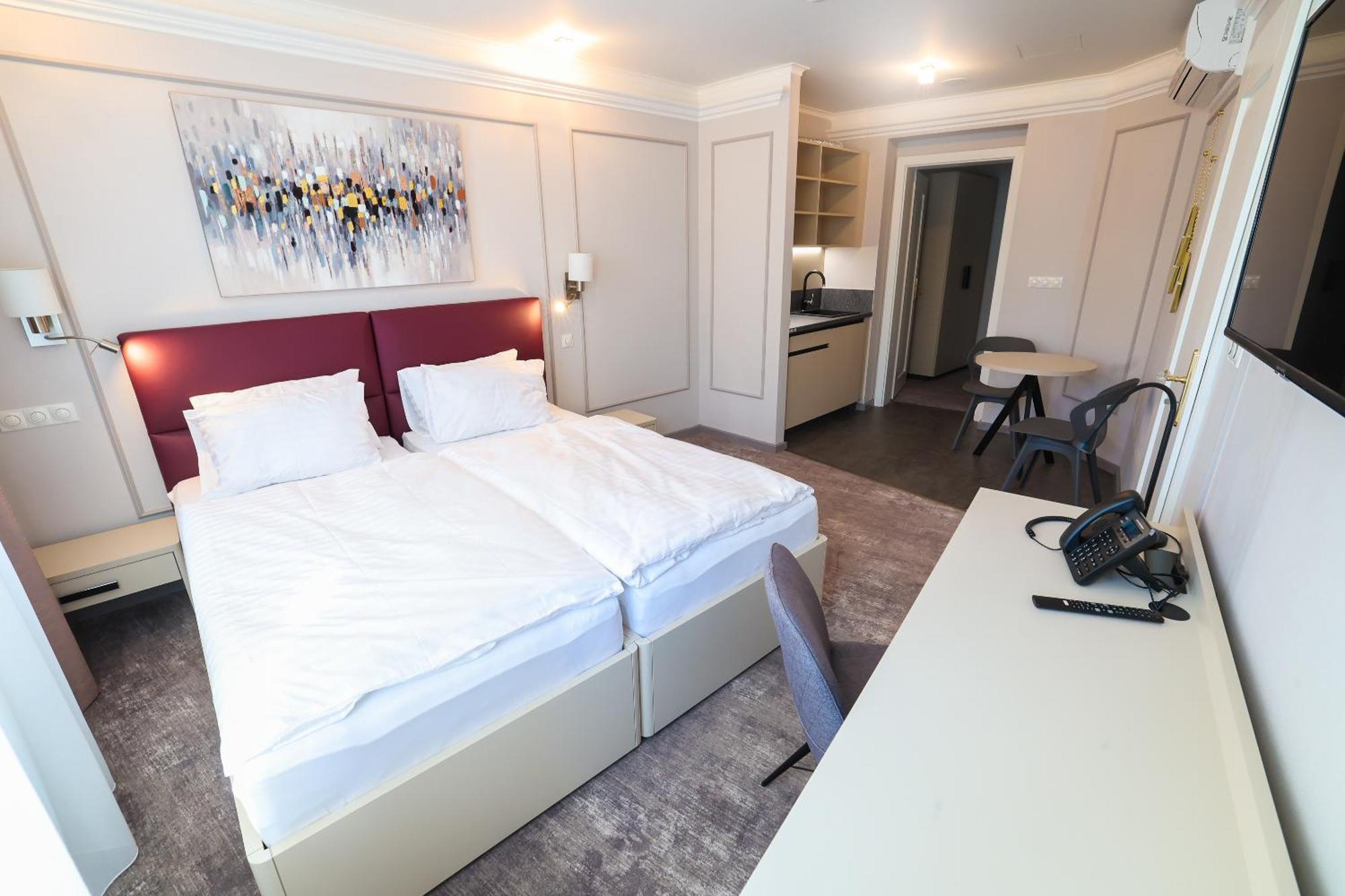 Boutique Hotel Ambiente ****+ Karlovy Vary Exteriér fotografie