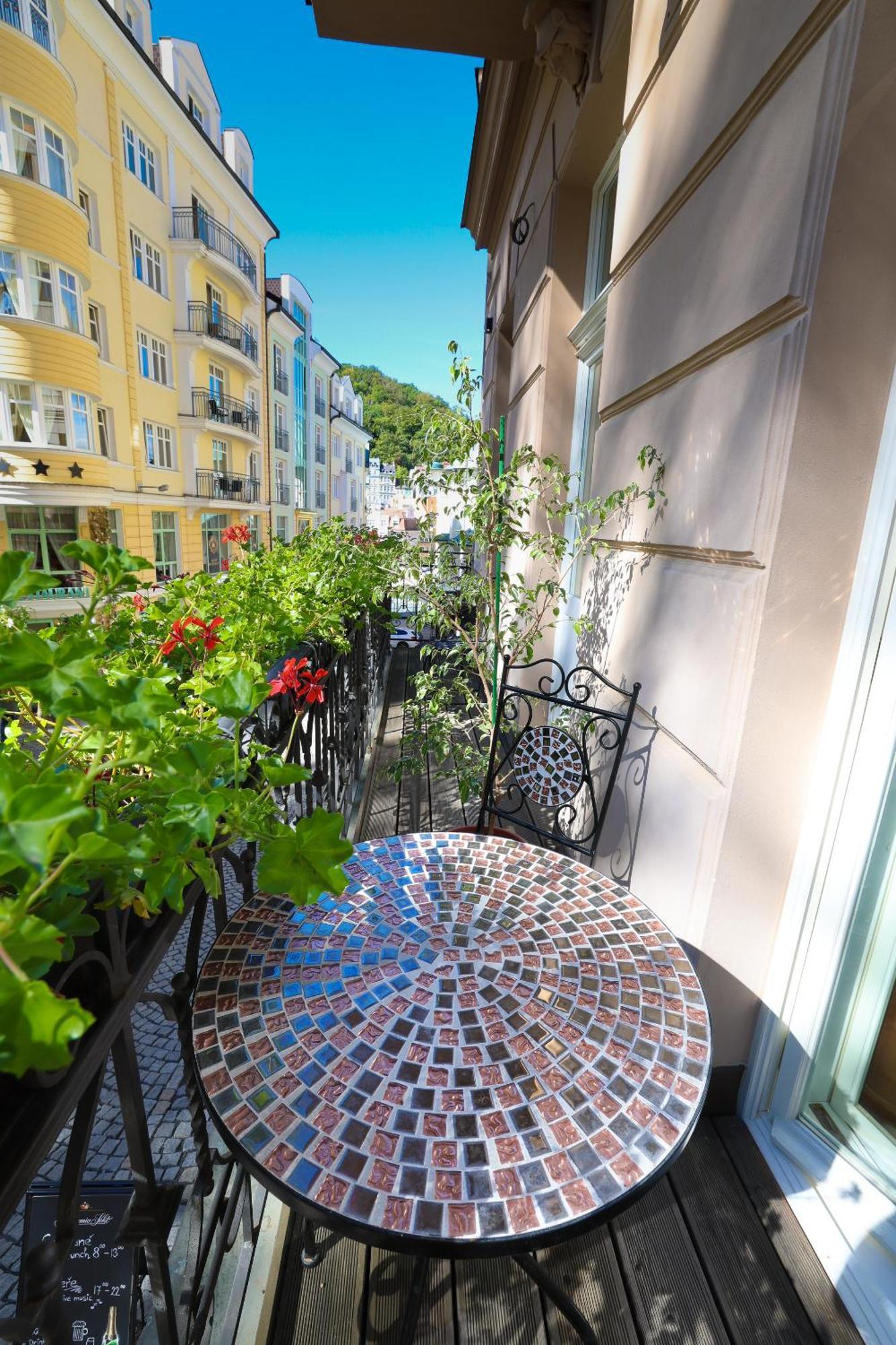Boutique Hotel Ambiente ****+ Karlovy Vary Exteriér fotografie