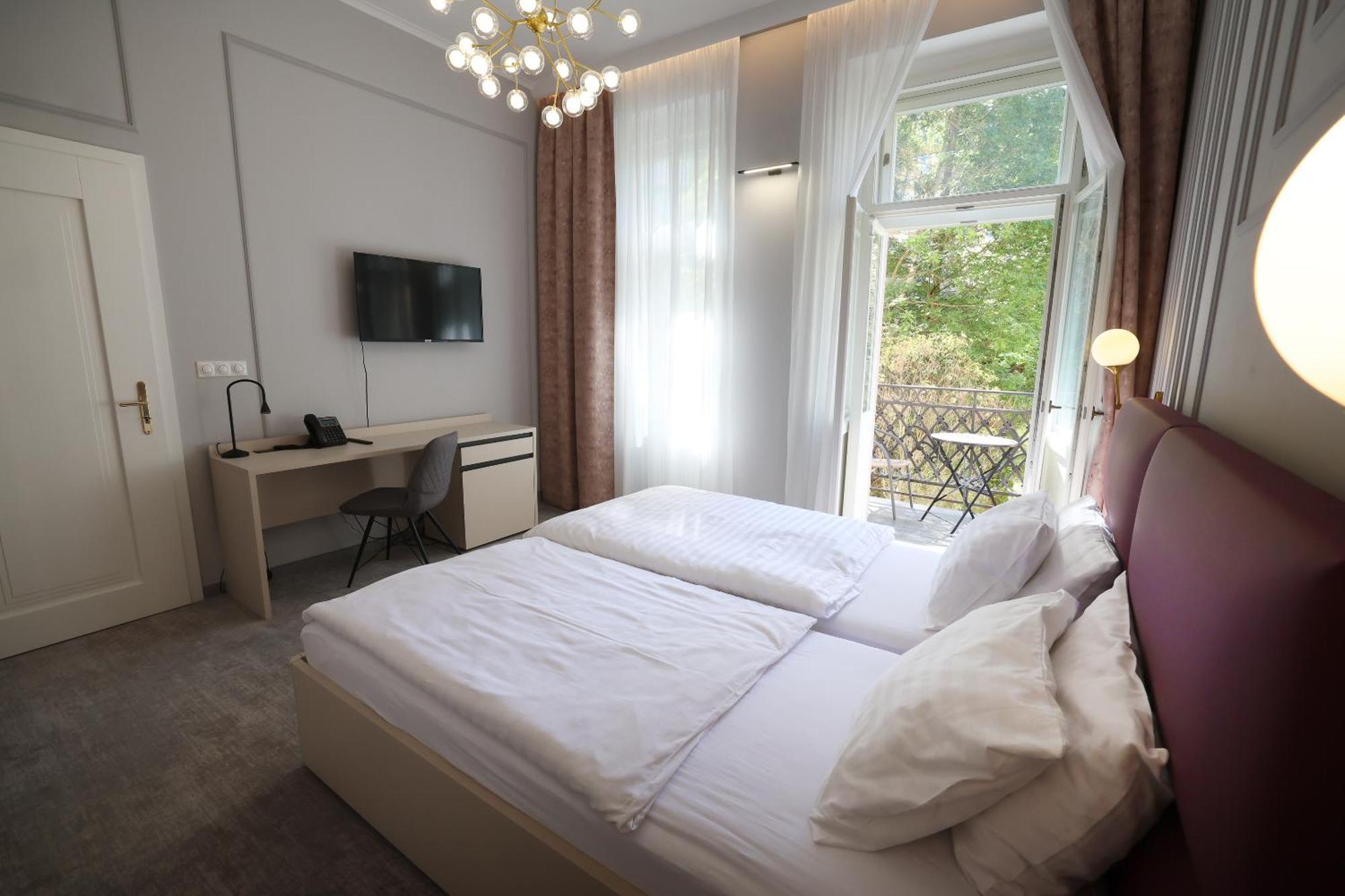 Boutique Hotel Ambiente ****+ Karlovy Vary Exteriér fotografie